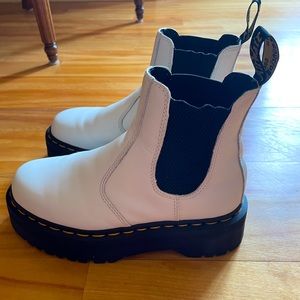 2976 SMOOTH LEATHER PLATFORM CHELSEA BOOTS— WHITE SMOOTH LEATHER